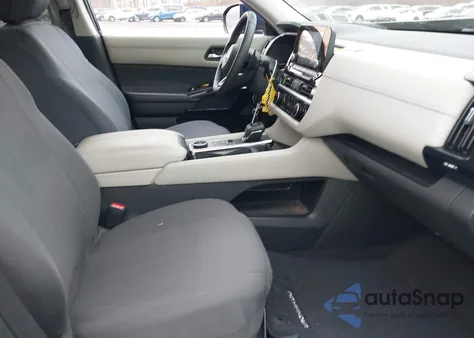 2022 Nissan Pathfinder Sv 4Wd from USA, damaged, VIN 5N1DR3BC6NC245595